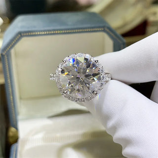Regalia Ring with 10-carat D-grade Moissanite in sterling silver, with Moissanite side stones