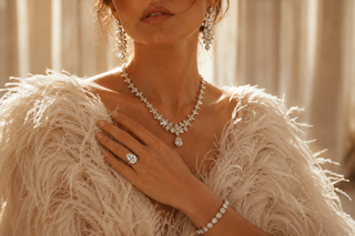Luxury Jewelry Buying Guide for Modern Collectors