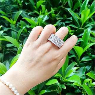 Eclipse Row Ring