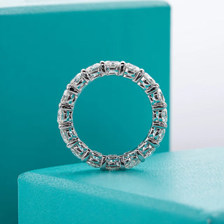 Lovers Crest Band: Where Love Meets Timeless Elegance