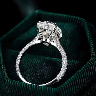 Oval Embrace Band
